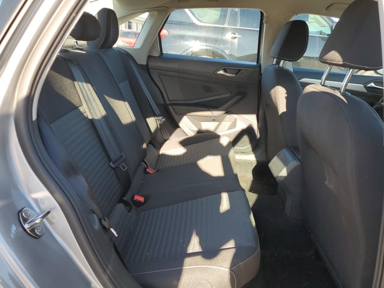 Volkswagen Jetta S Image 10