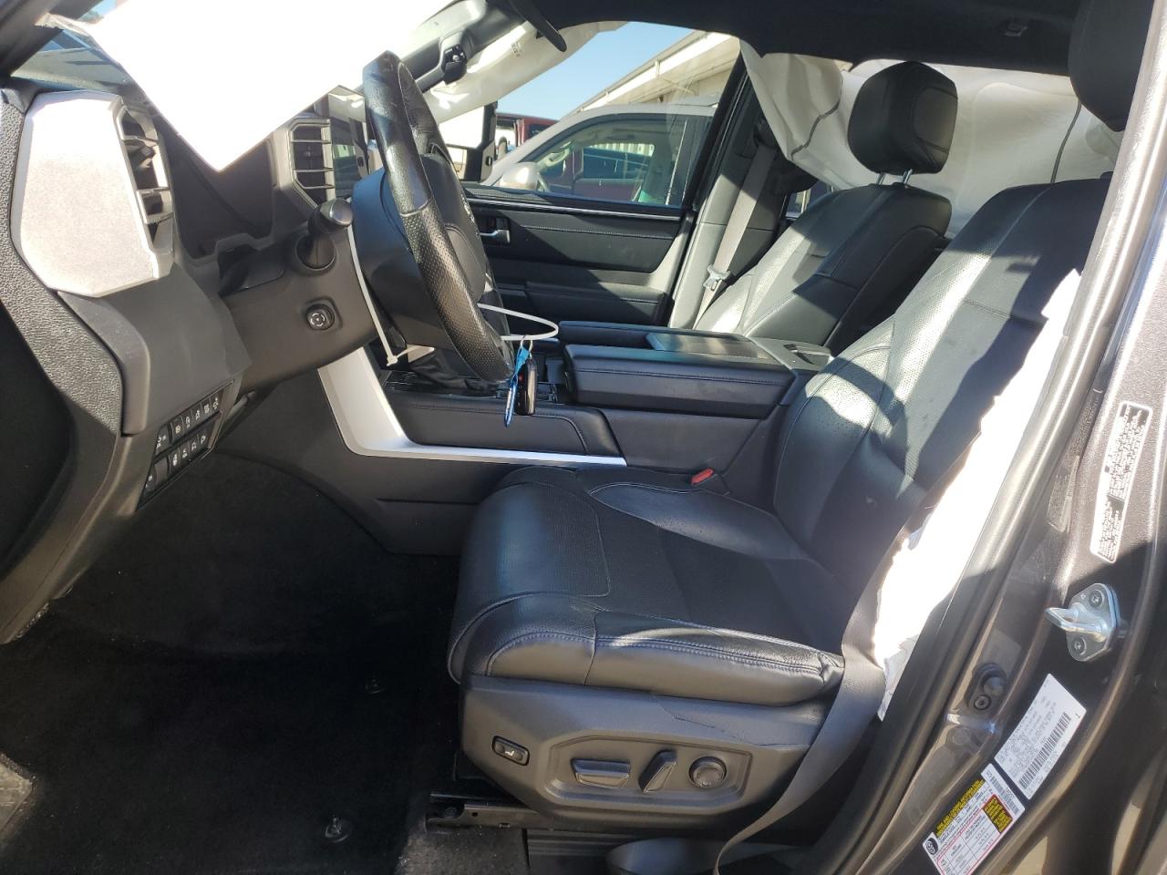 Toyota Tundra Crewmax Platinum Image 10