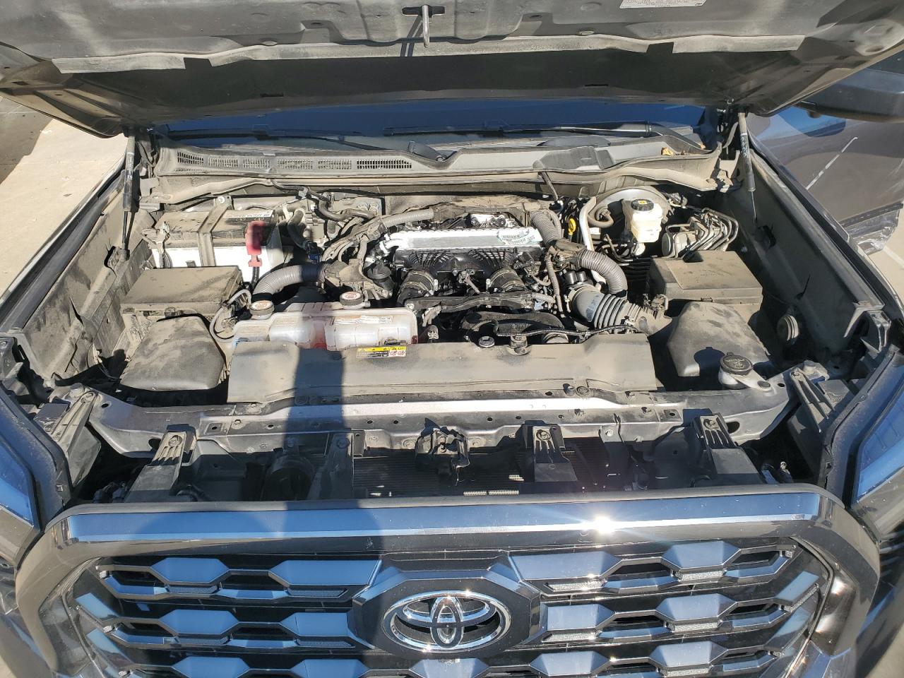 Toyota Tundra Crewmax Platinum Image 9