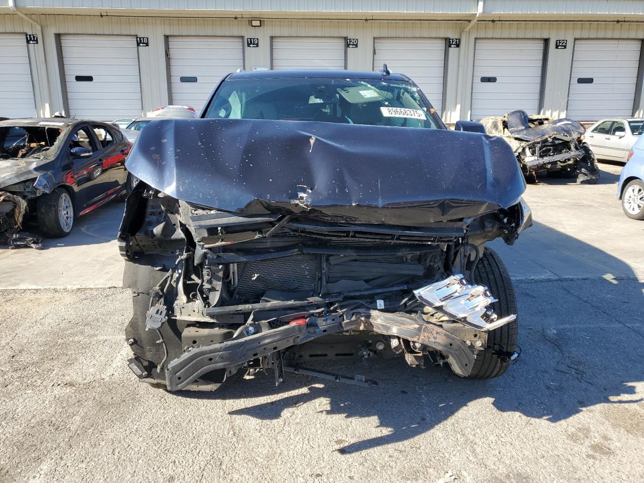 Chevrolet Suburban K1500 Lt Image 3