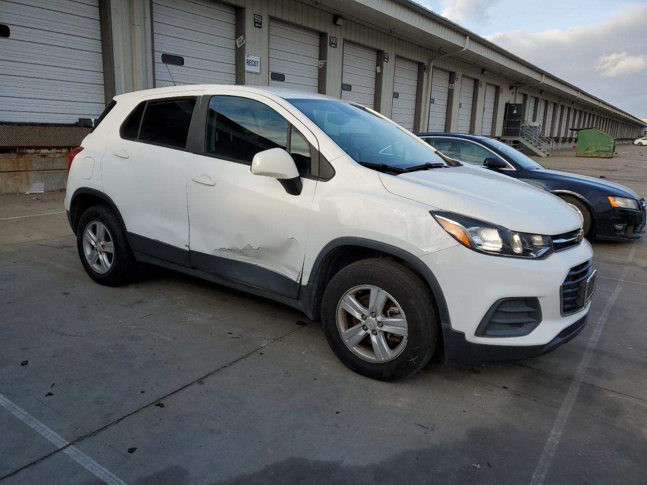 Chevrolet Trax Ls Image 6