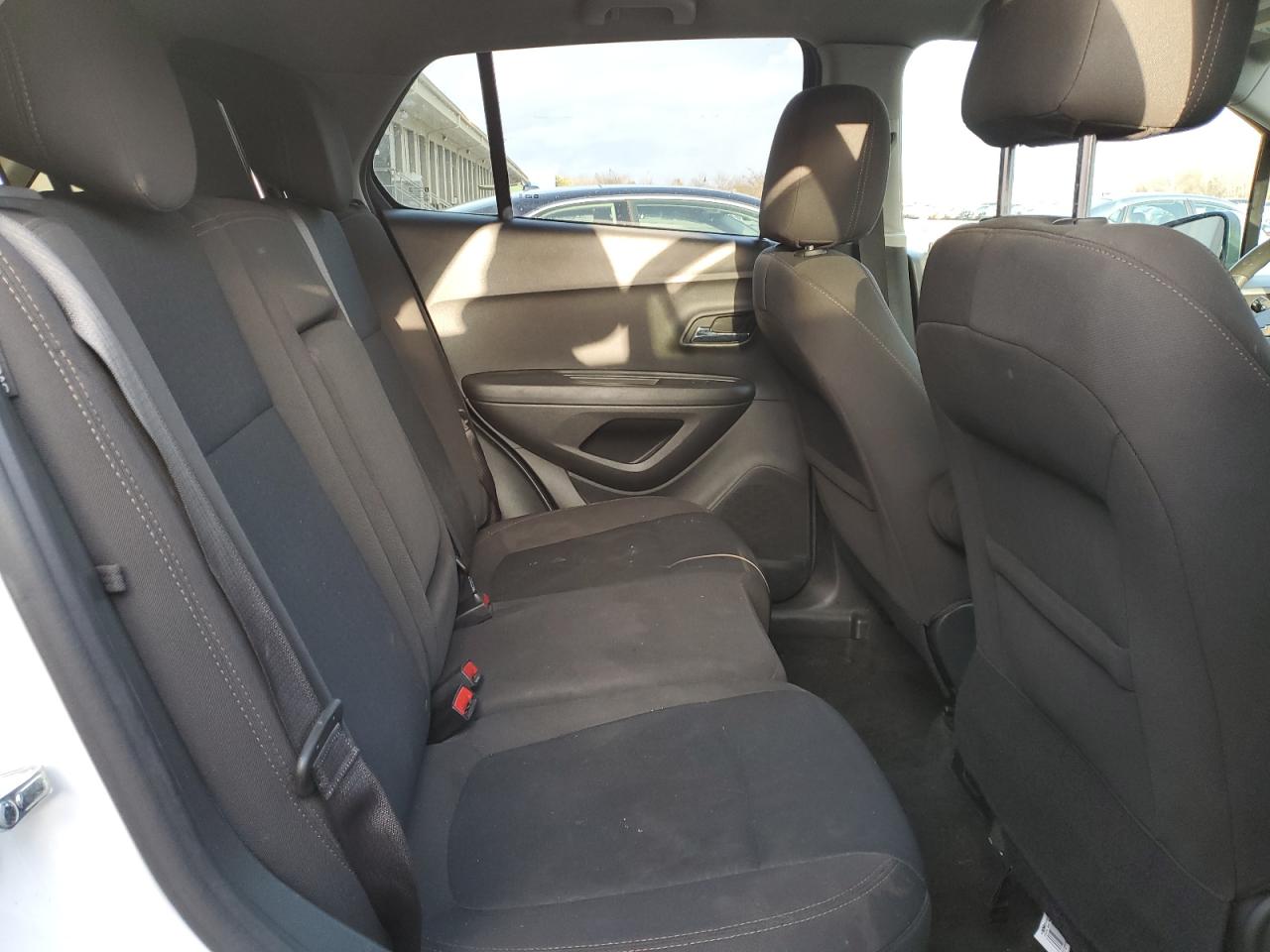 Chevrolet Trax Ls Image 12