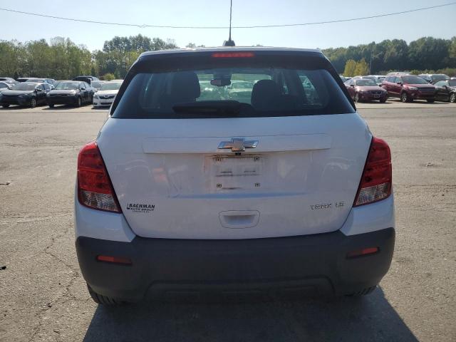 Chevrolet Trax Ls Image 2