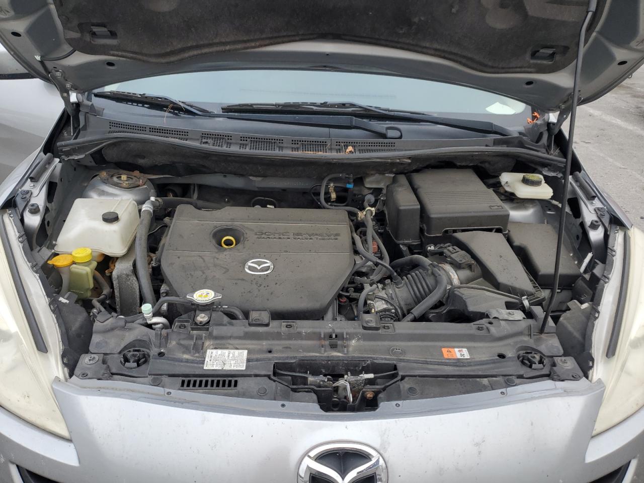 Mazda 5 Image 9