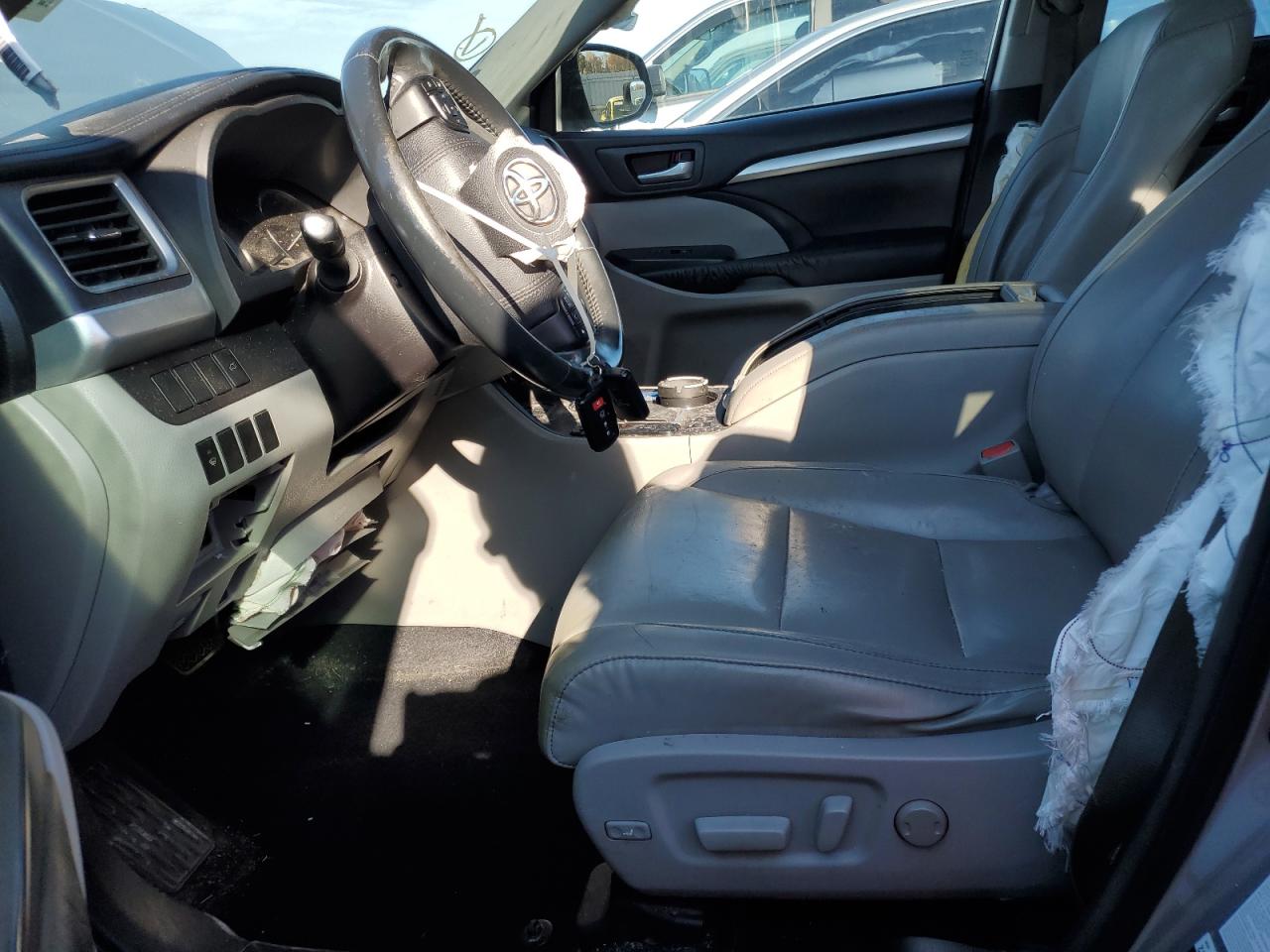 Toyota Highlander Xle Image 8