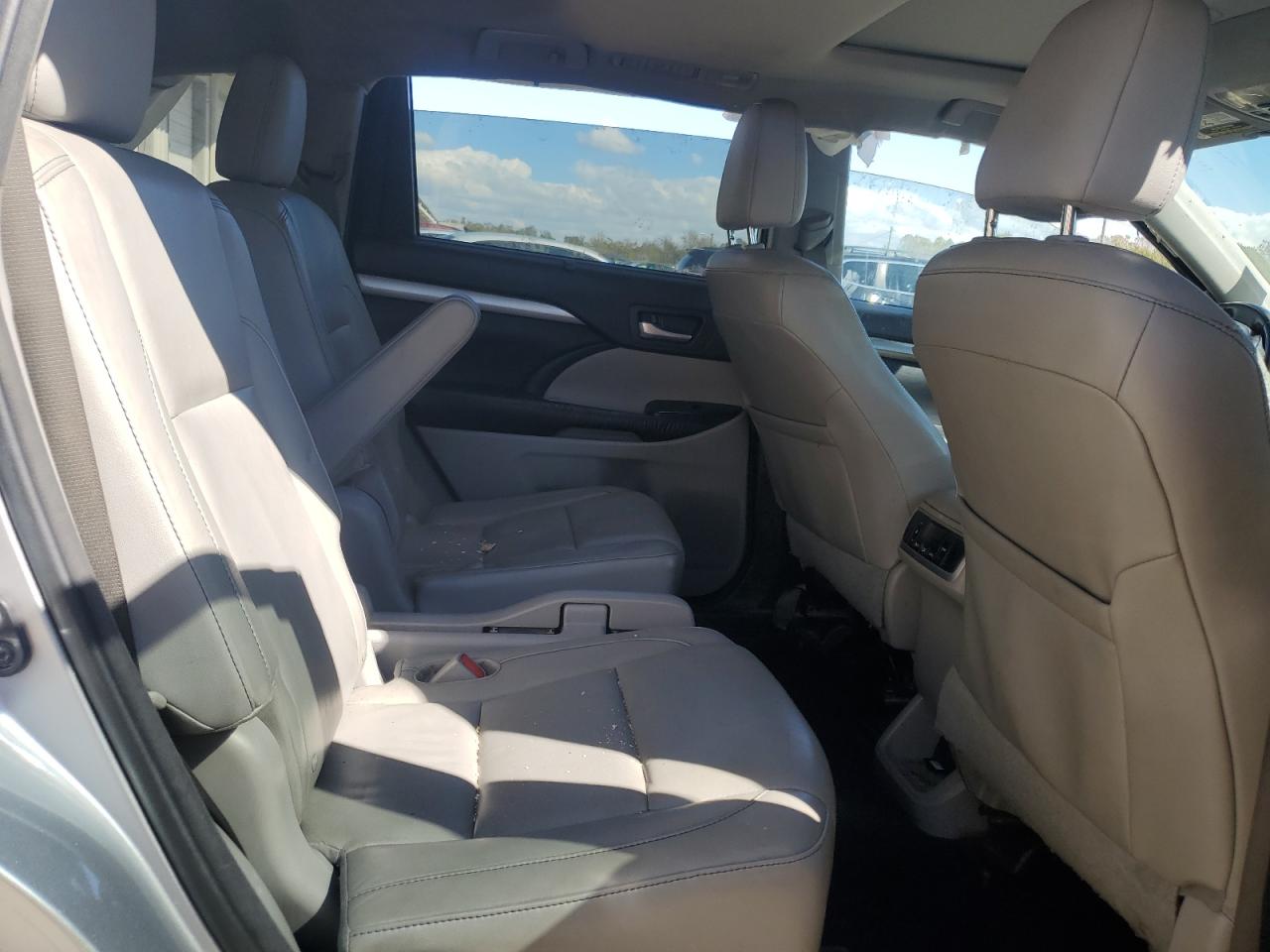 Toyota Highlander Xle Image 4