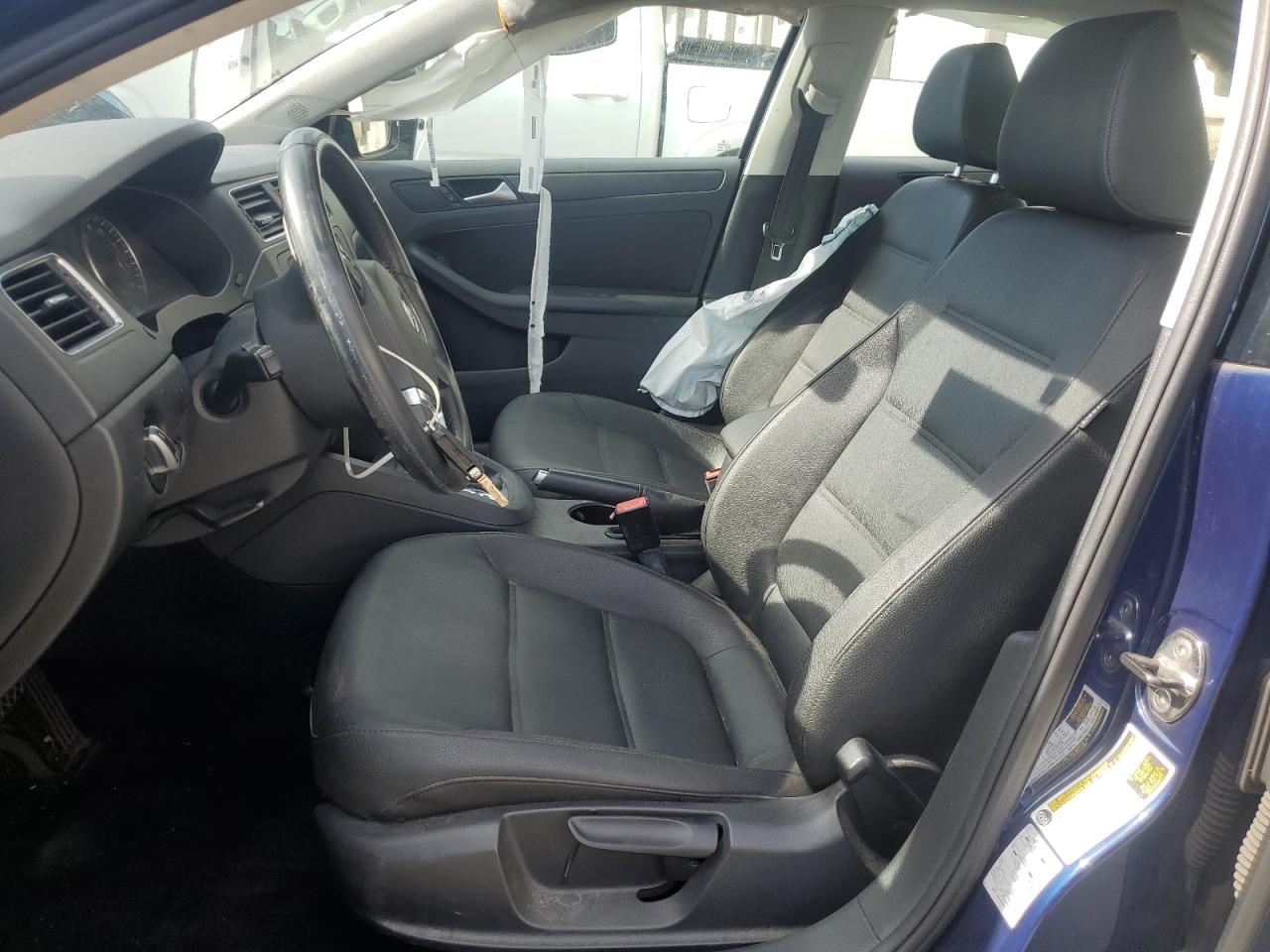 Volkswagen Jetta Se Image 3