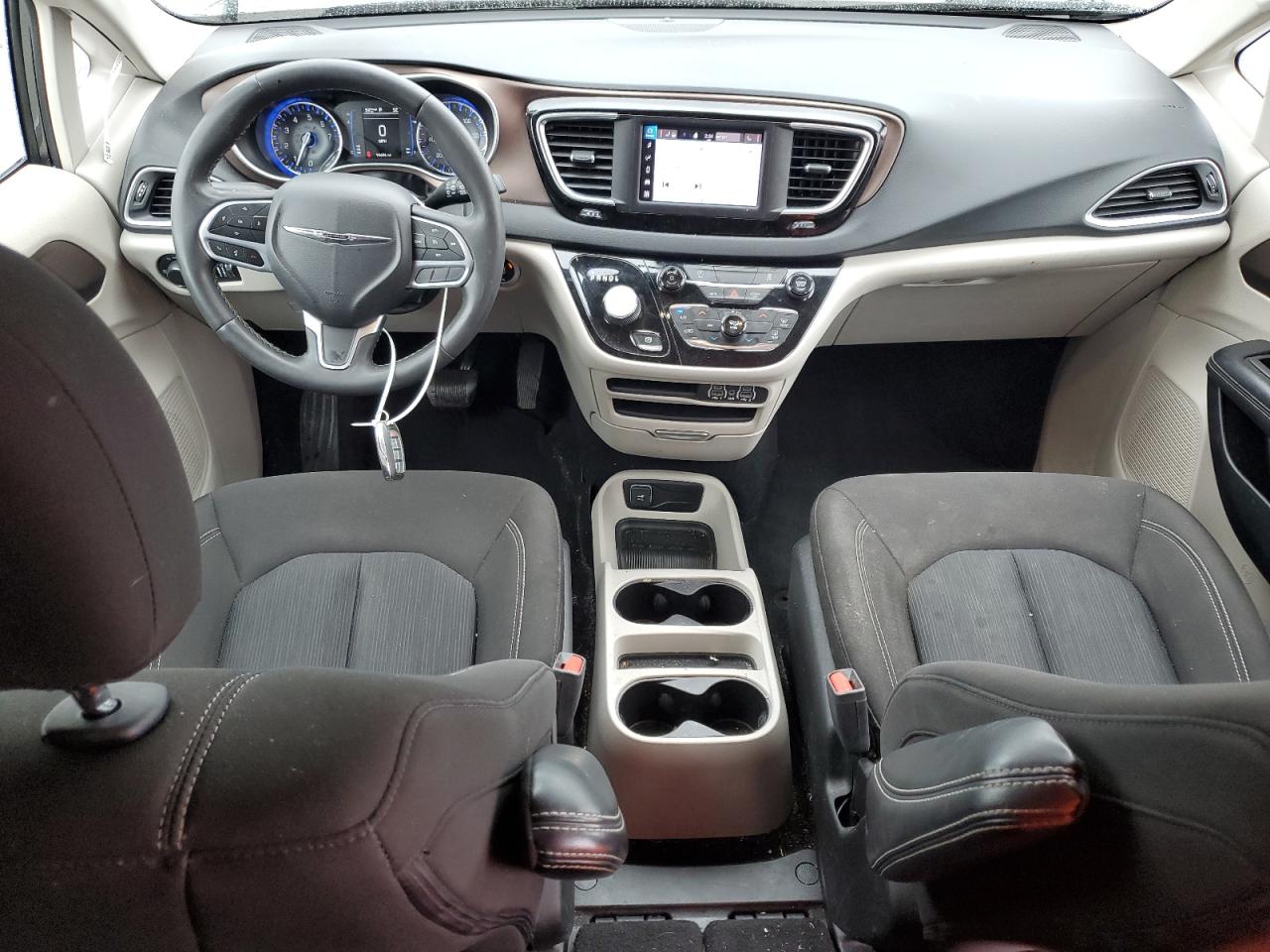 Chrysler Minivan Lx Image 10