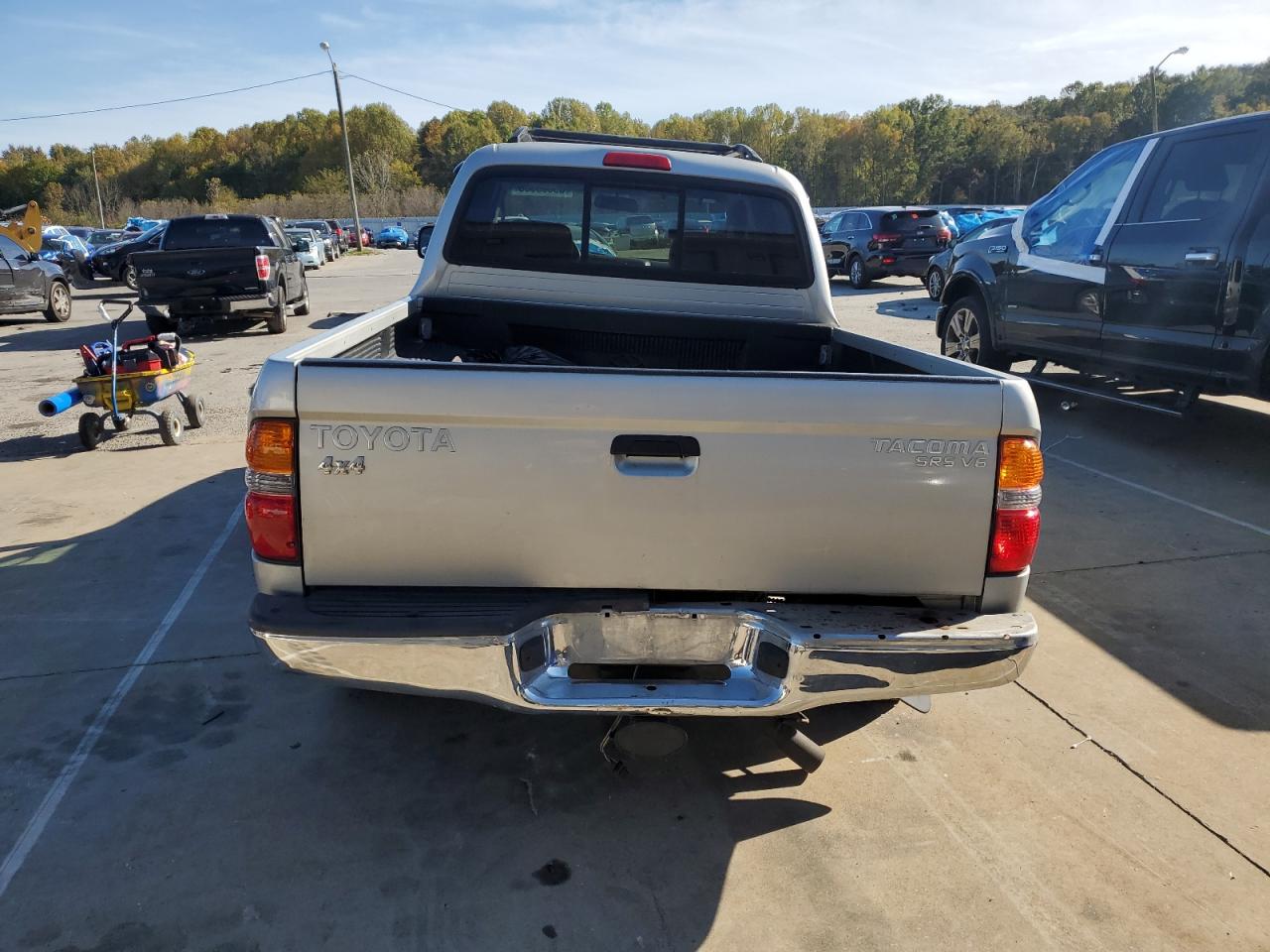 Toyota Tacoma Double Cab Image 3