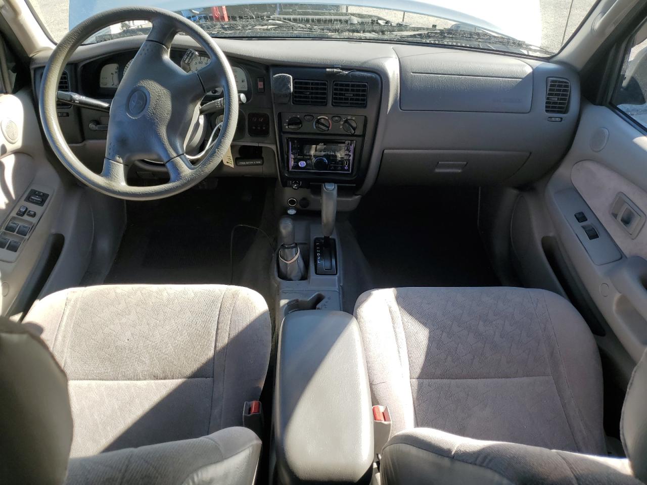Toyota Tacoma Double Cab Image 12