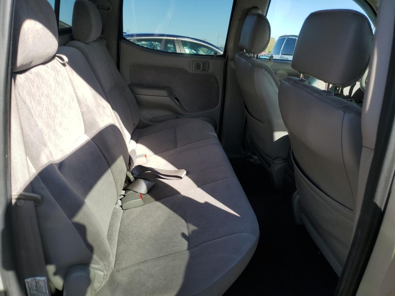 Toyota Tacoma Double Cab Image 5