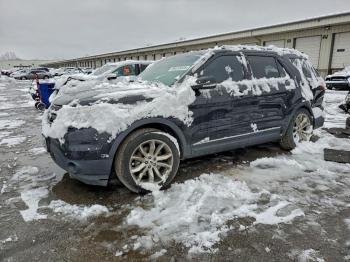  Salvage Ford Explorer
