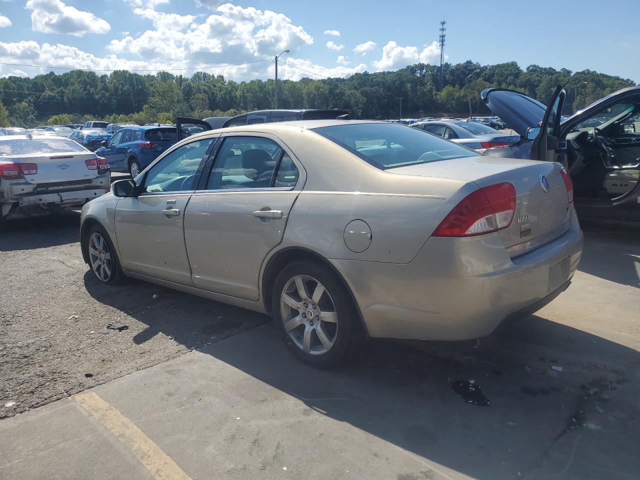 Mercury Milan Premier Image 3