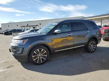  Salvage Ford Explorer