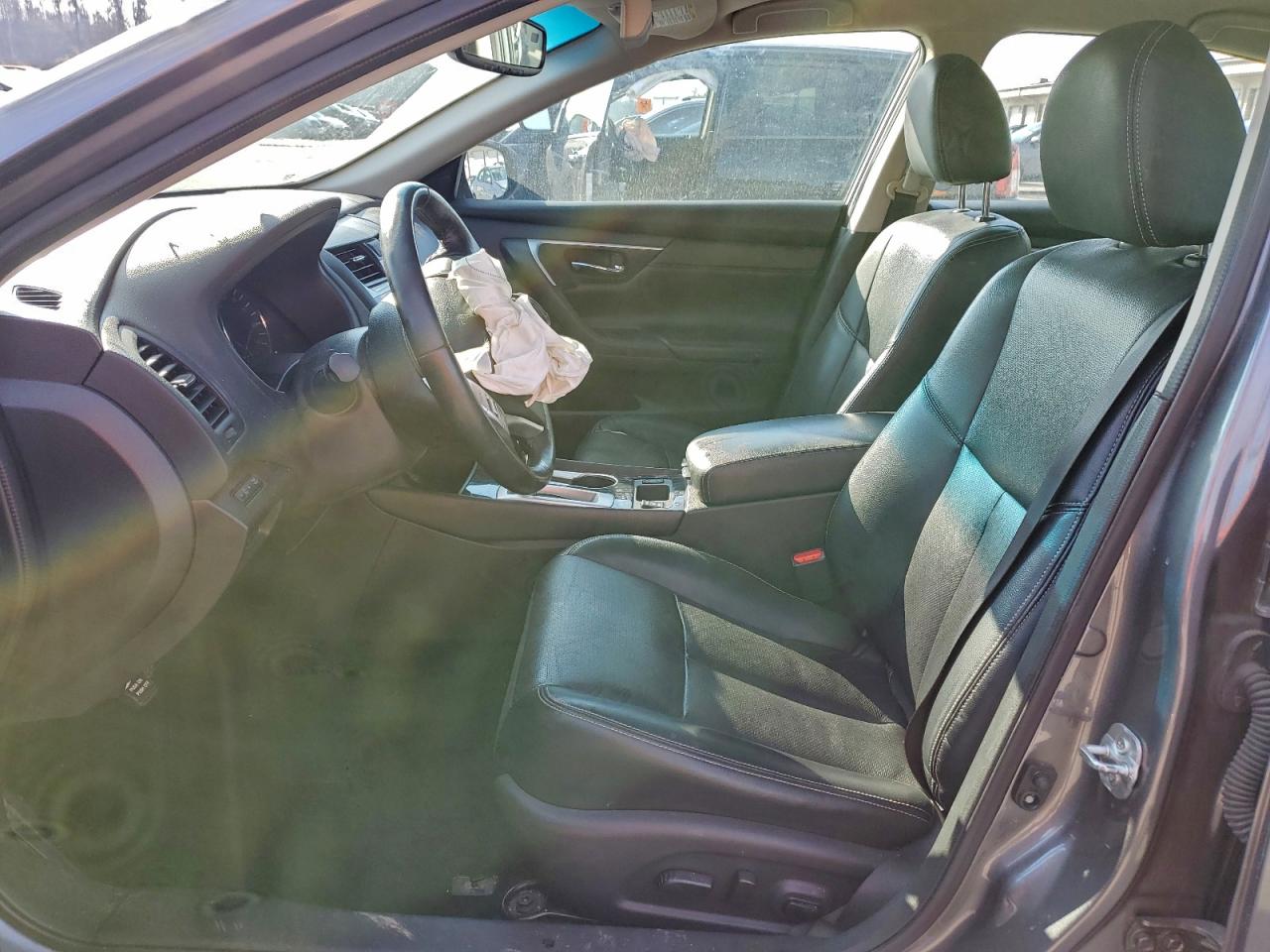 Nissan Altima 2.5 Image 6