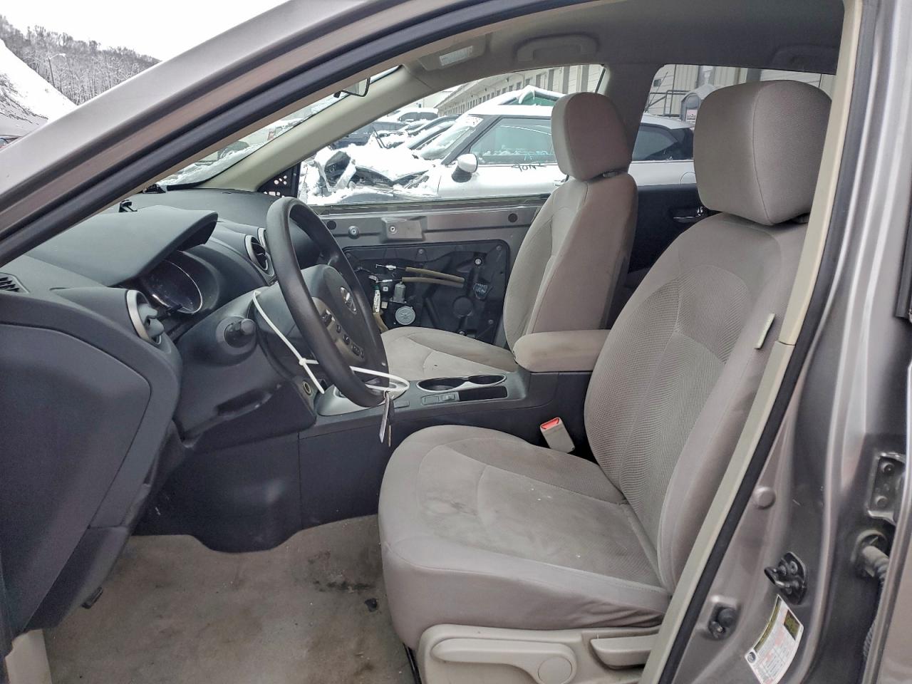 Nissan Rogue S Image 10