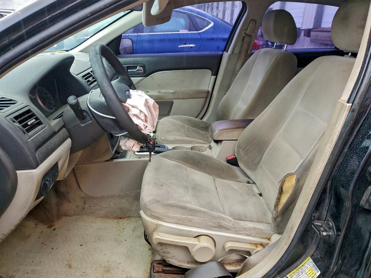 Ford Fusion S Image 6