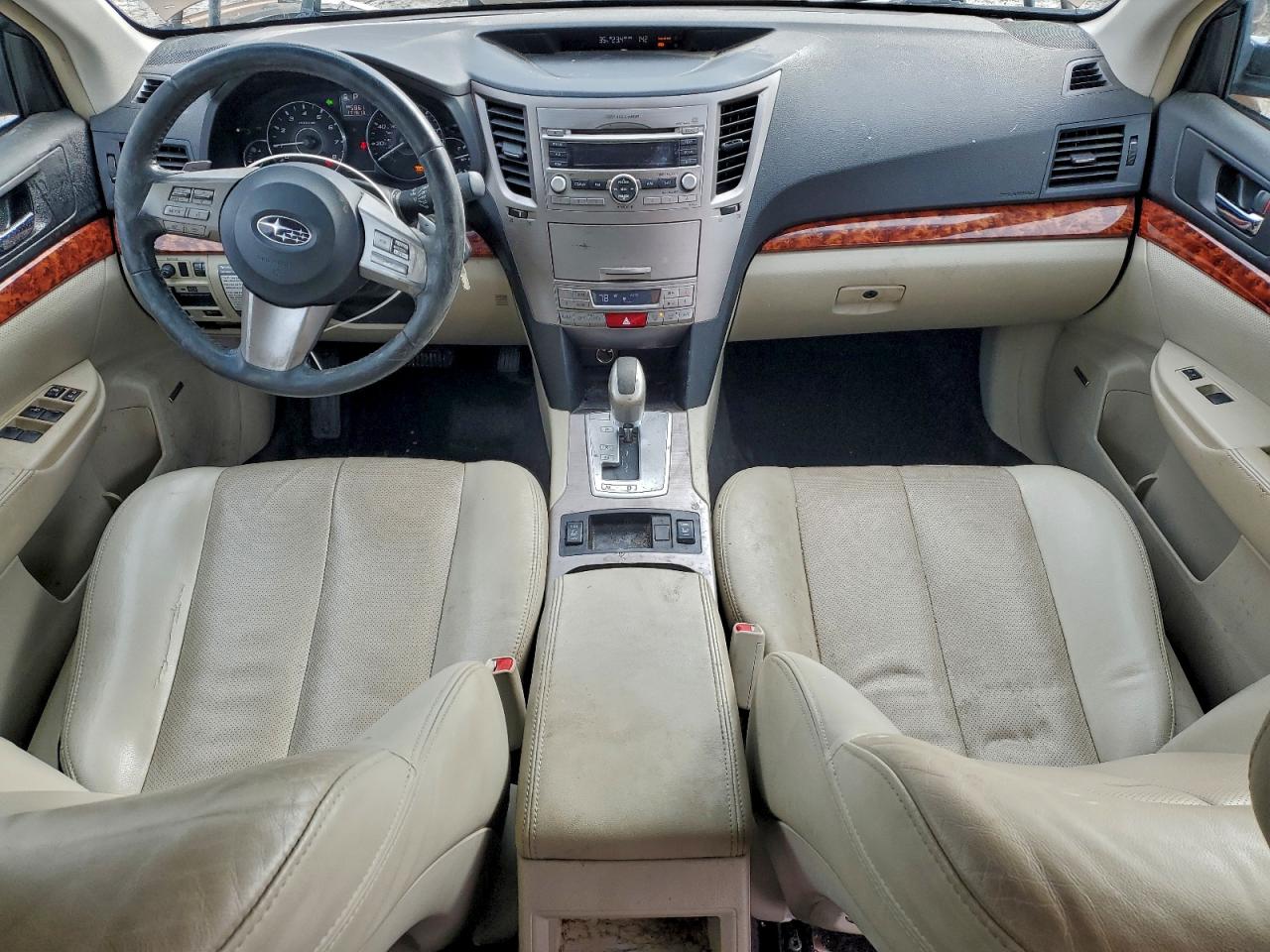 Subaru Outback 2.5i Limited Image 7