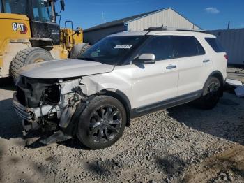  Salvage Ford Explorer