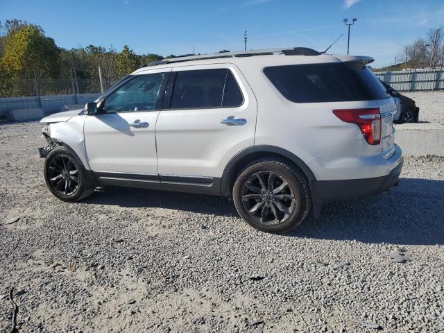 Ford Explorer Limited Image 11