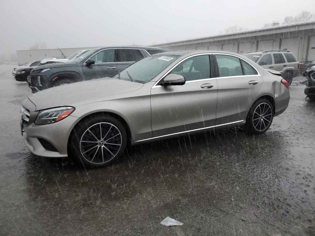 Mercedes-Benz C-Class 300 Image 1