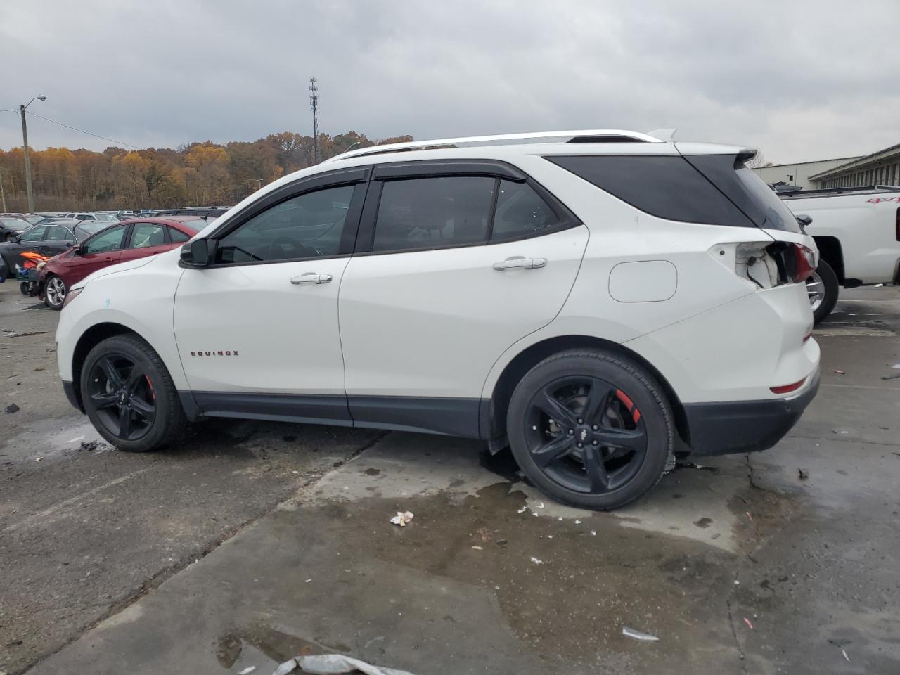 Chevrolet Equinox Premier Image 2