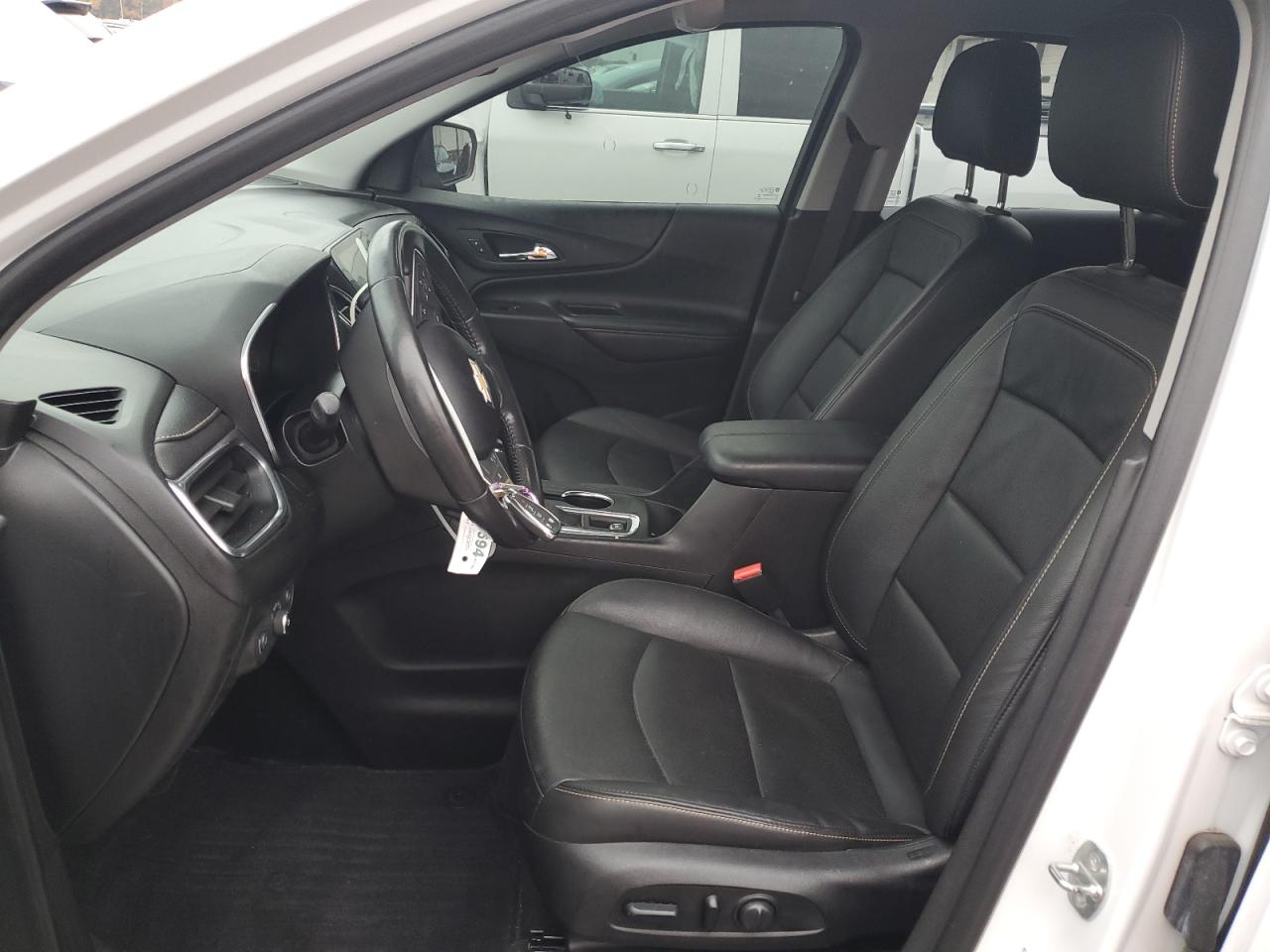 Chevrolet Equinox Premier Image 11