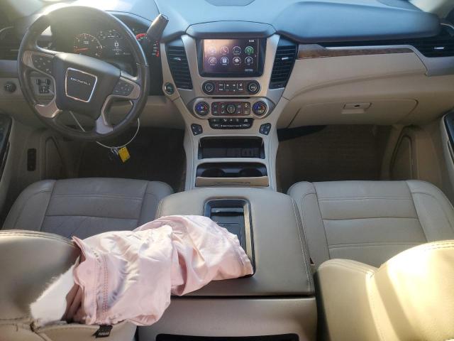GMC Yukon Denali Image 11