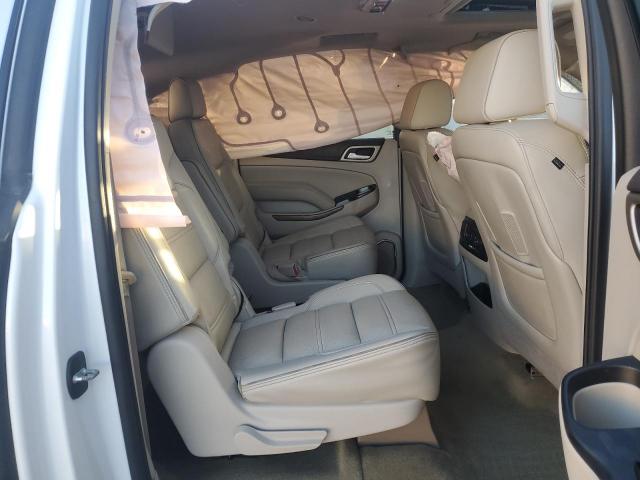 GMC Yukon Denali Image 3