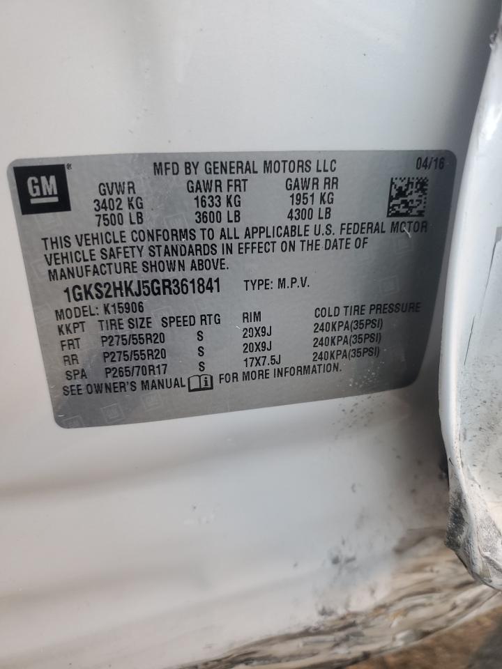 GMC Yukon Denali Image 4