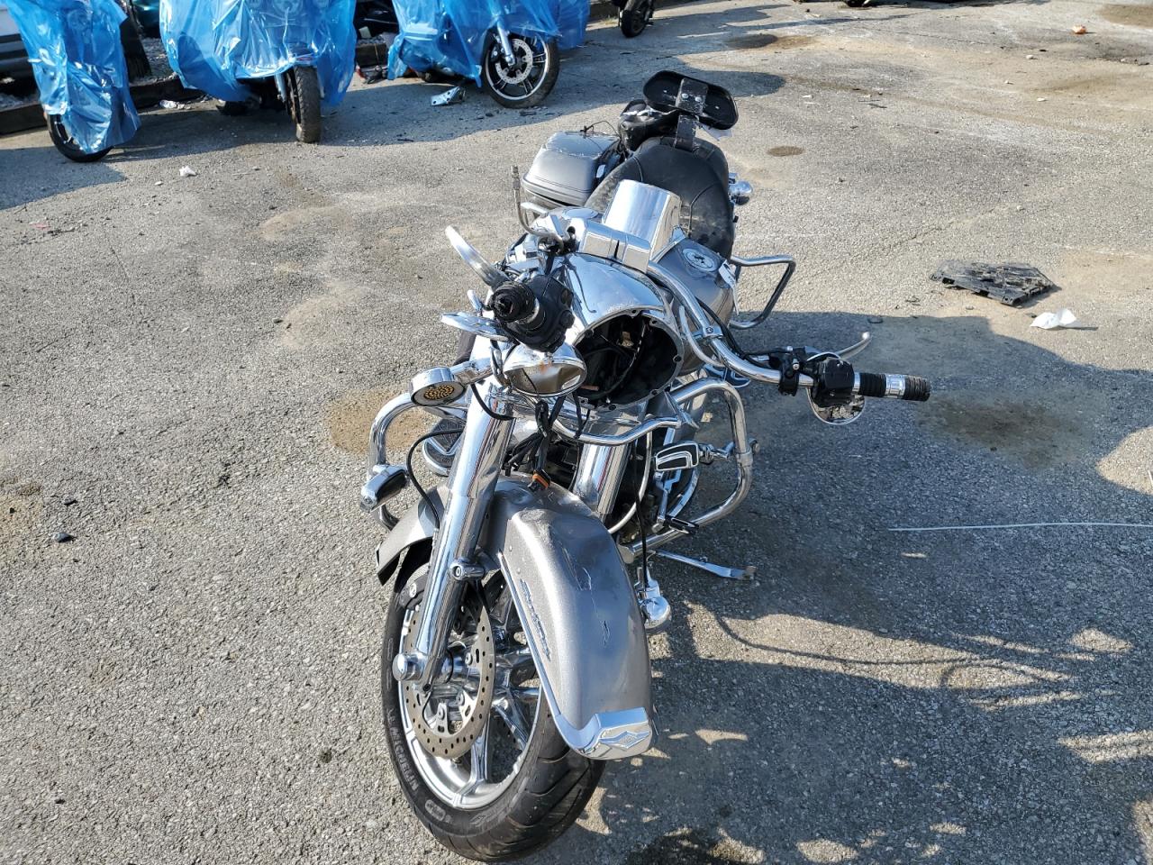 Harley-Davidson Fl Road King Image 3