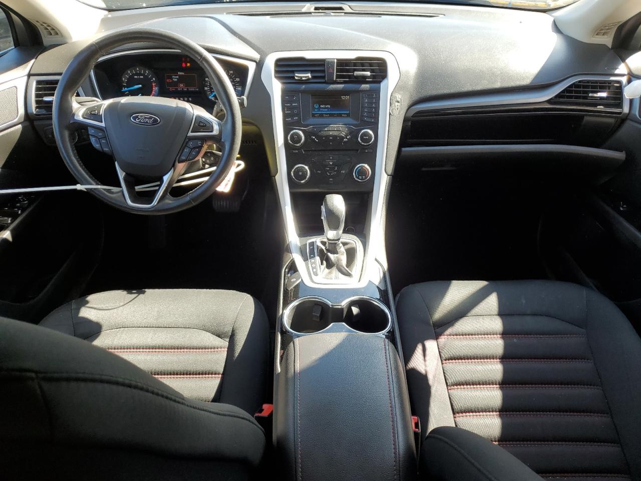 Ford Fusion Se Image 6