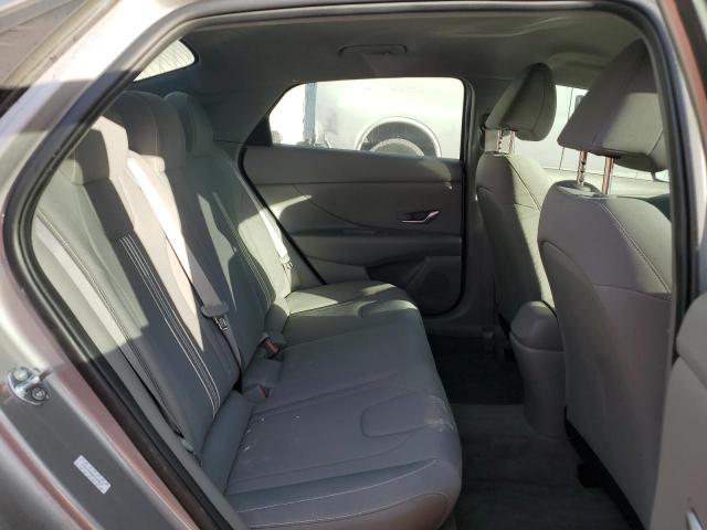 Hyundai ELANTRA Sel Image 8