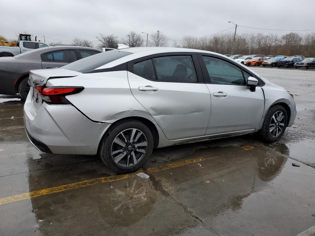 Nissan Versa Sv Image 12