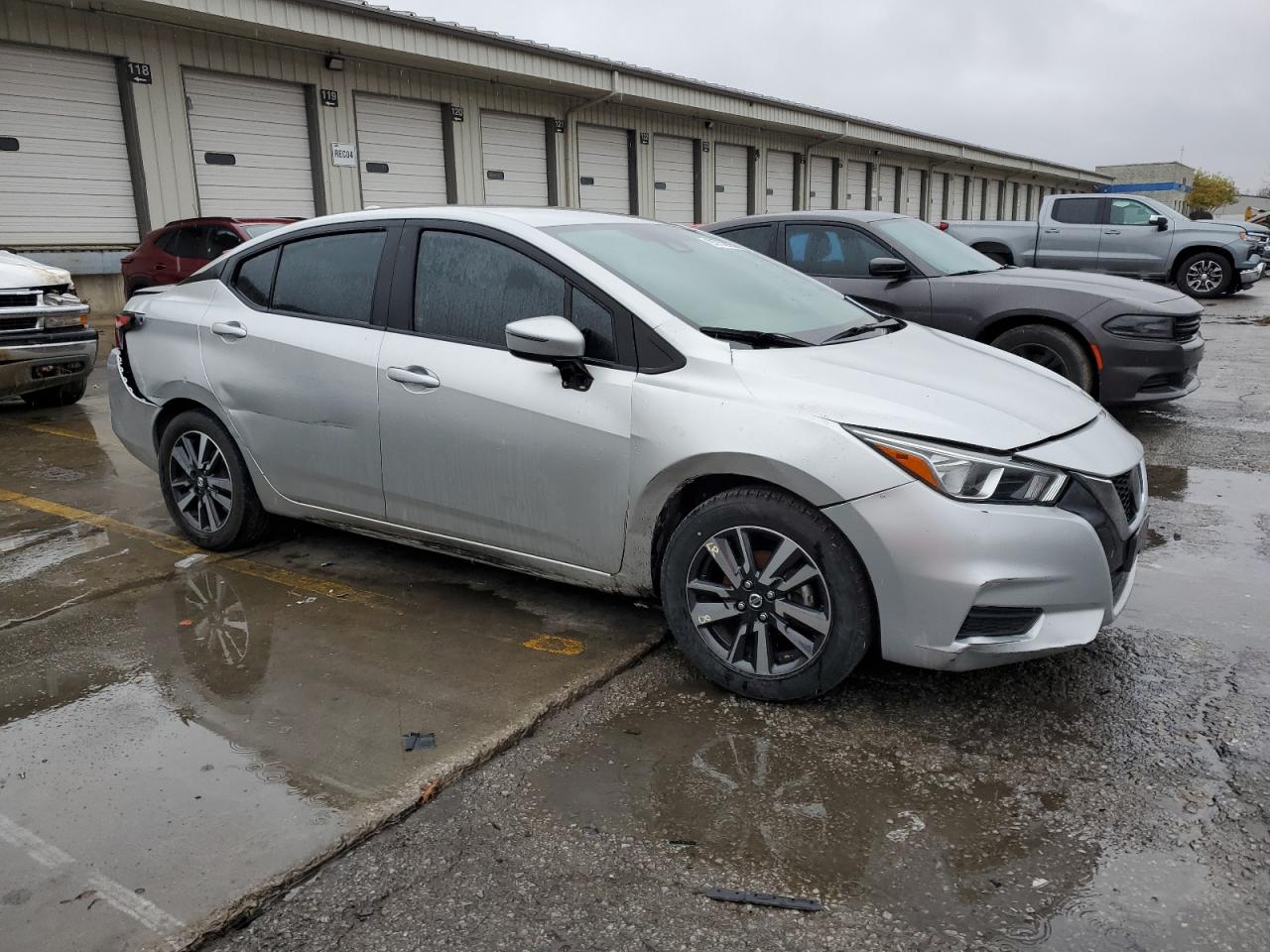 Nissan Versa Sv Image 10