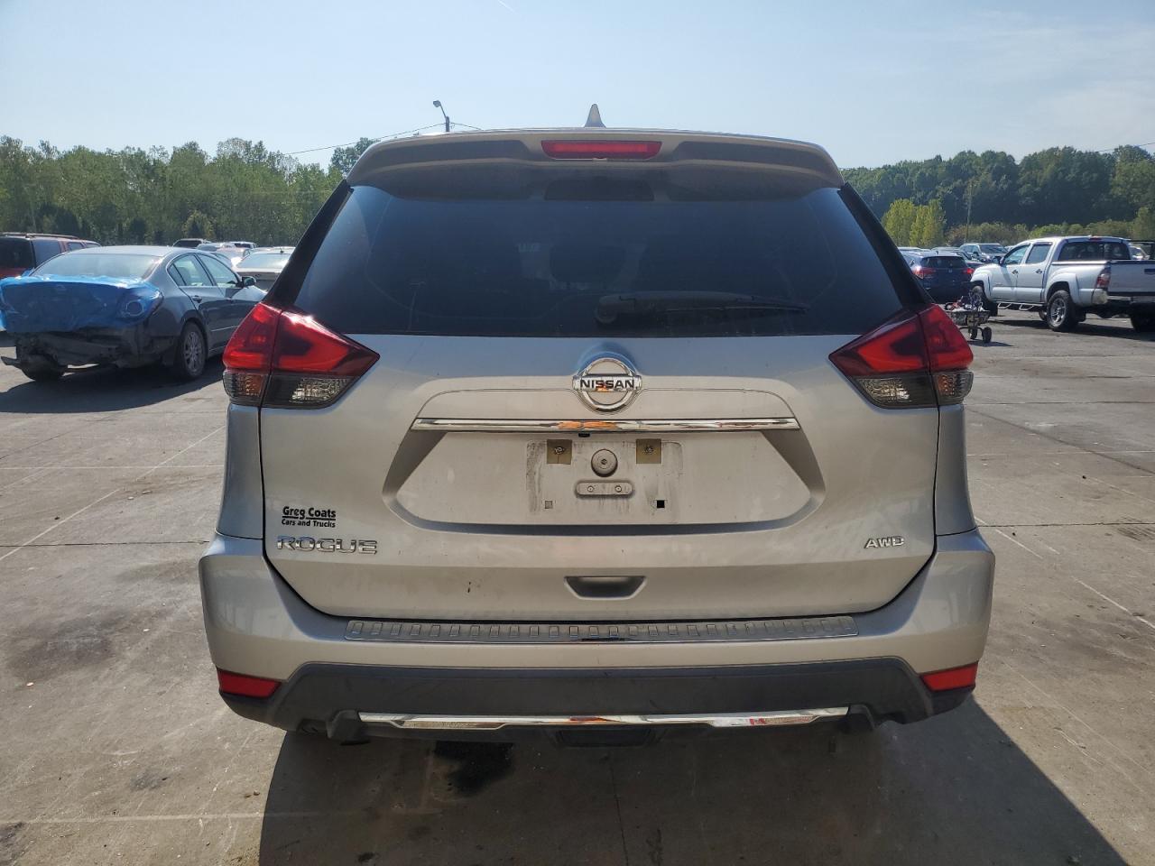 Nissan Rogue S Image 7