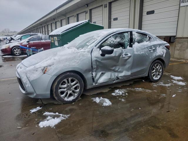  Salvage Toyota Yaris