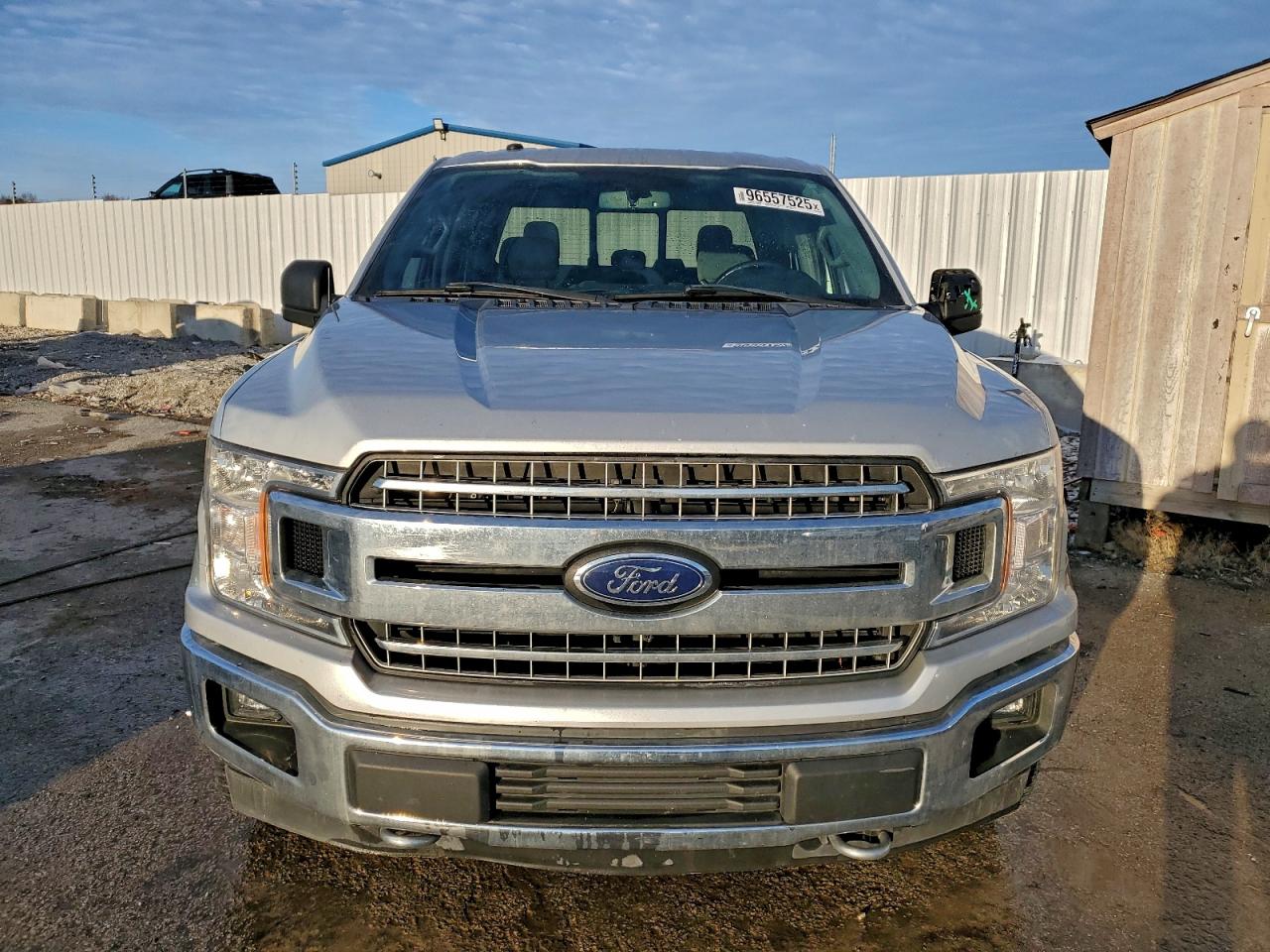 Ford F-150 Supercrew Image 3