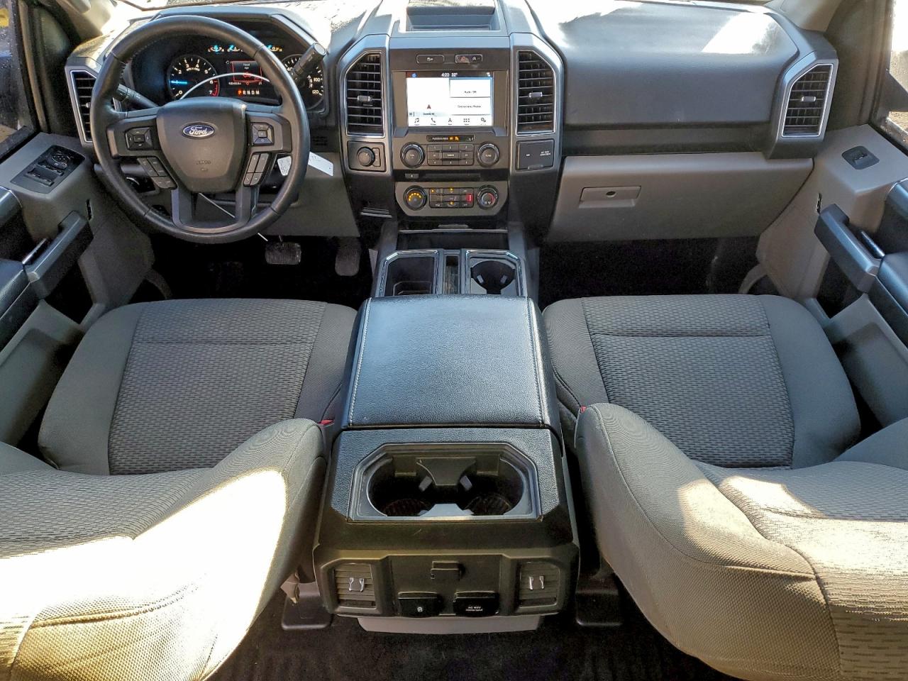 Ford F-150 Supercrew Image 11