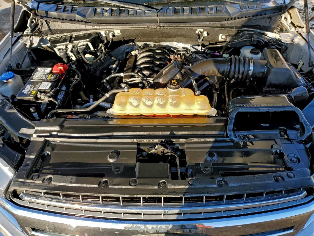 Ford F-150 Supercrew Image 10