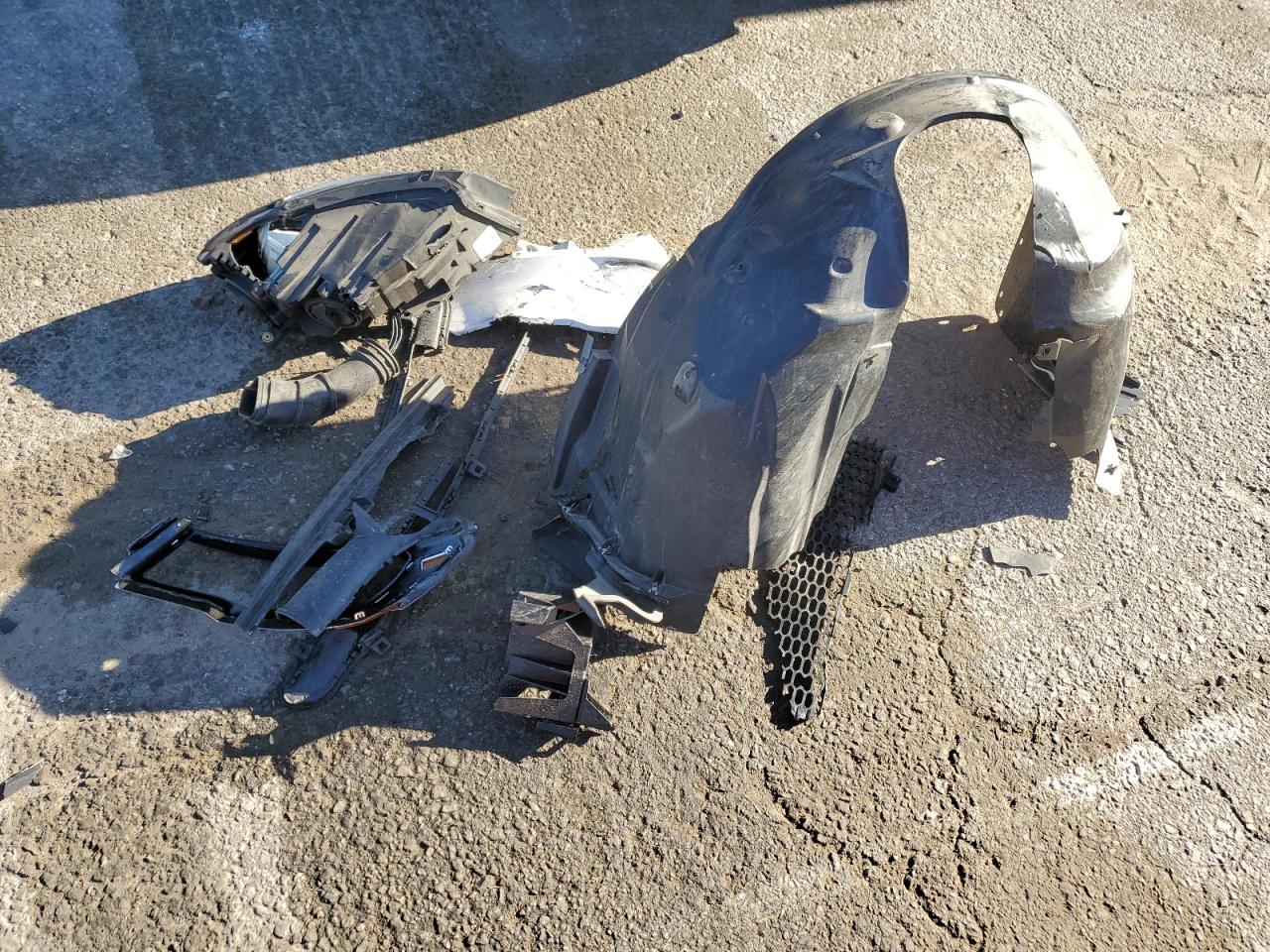 Ford Fusion Se Image 8