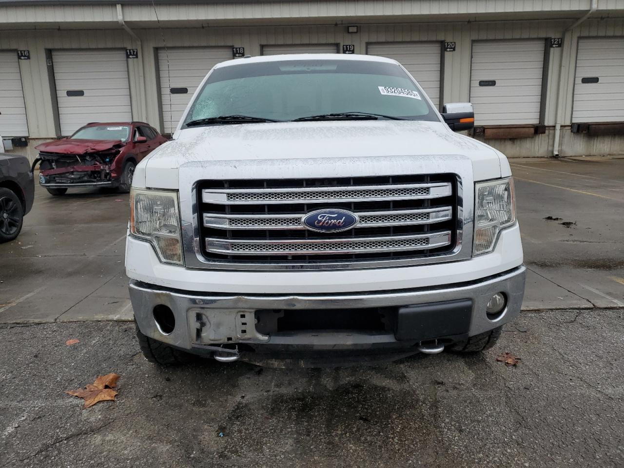 Ford F-150 Supercrew Image 9