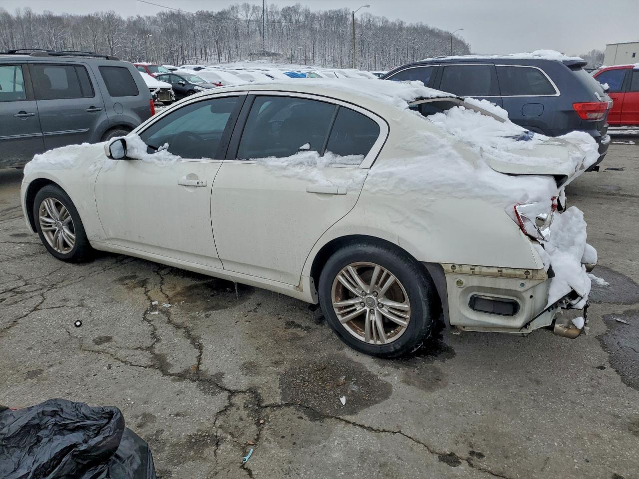 INFINITI G25 Image 2