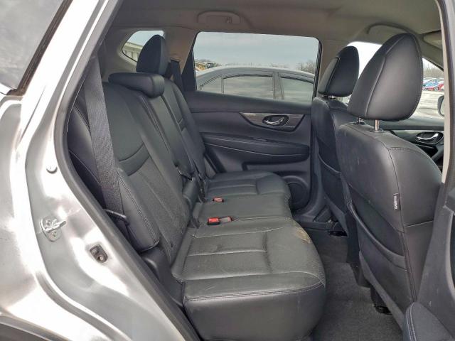 Nissan Rogue S Image 2