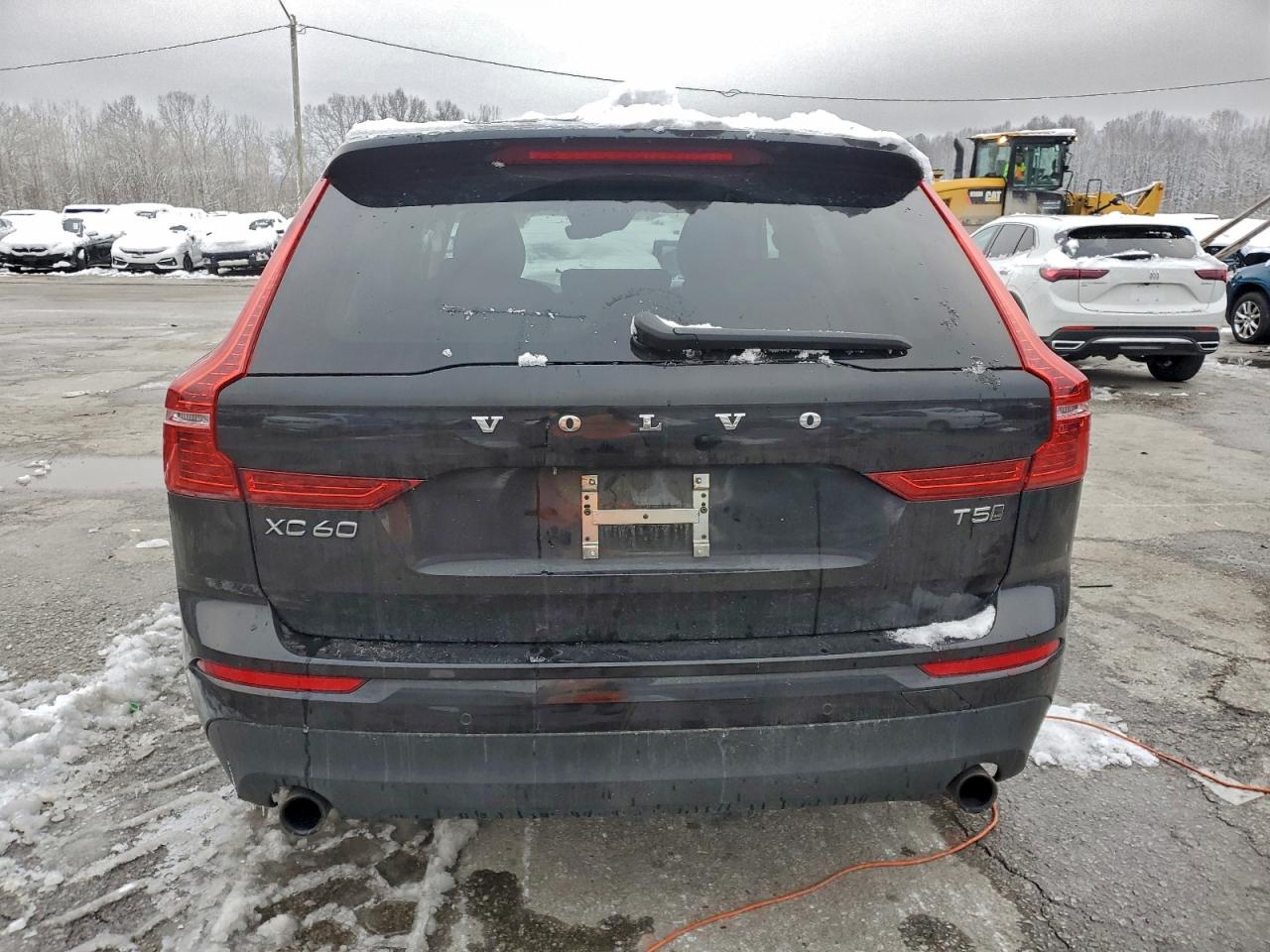 Volvo XC60 T5 Momentum Image 5