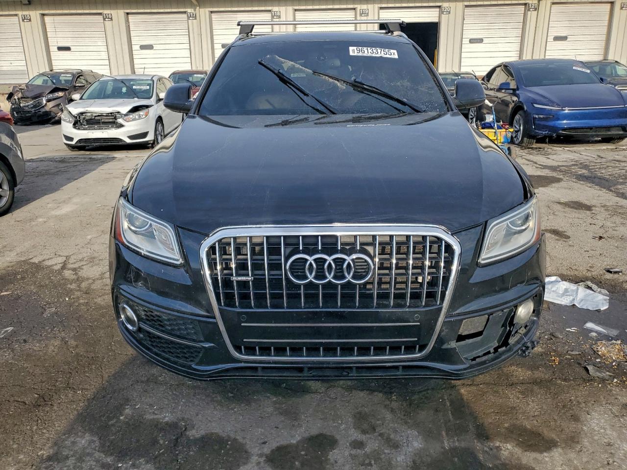 Audi Q5 Premium Plus Image 11