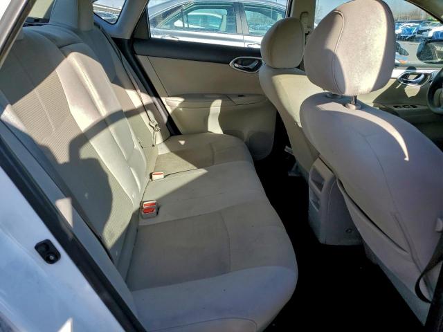 Nissan Sentra S Image 2