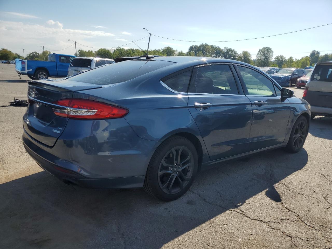 Ford Fusion Se Image 2
