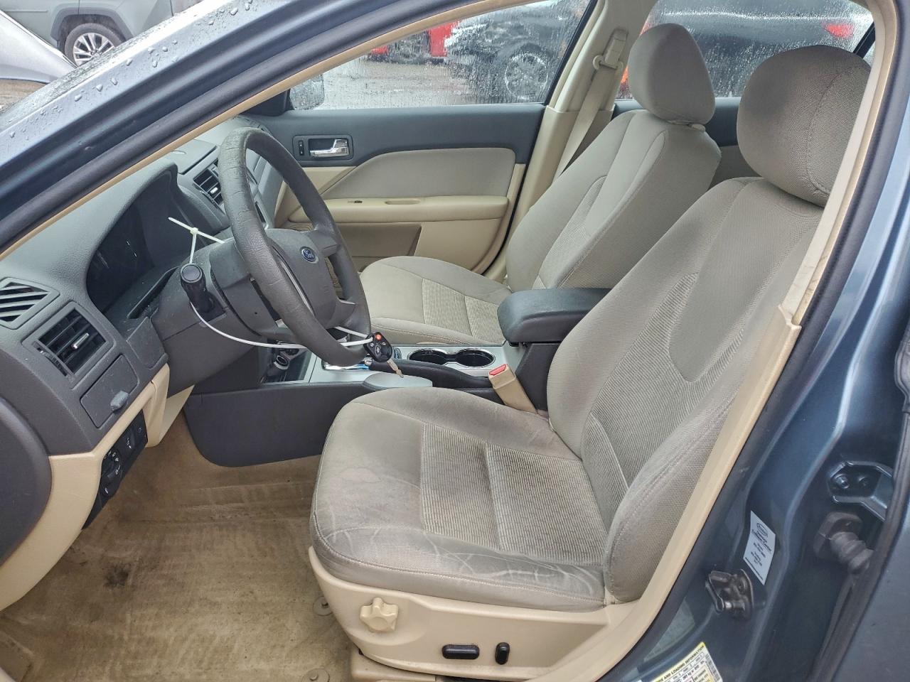 Ford Fusion Se Image 6