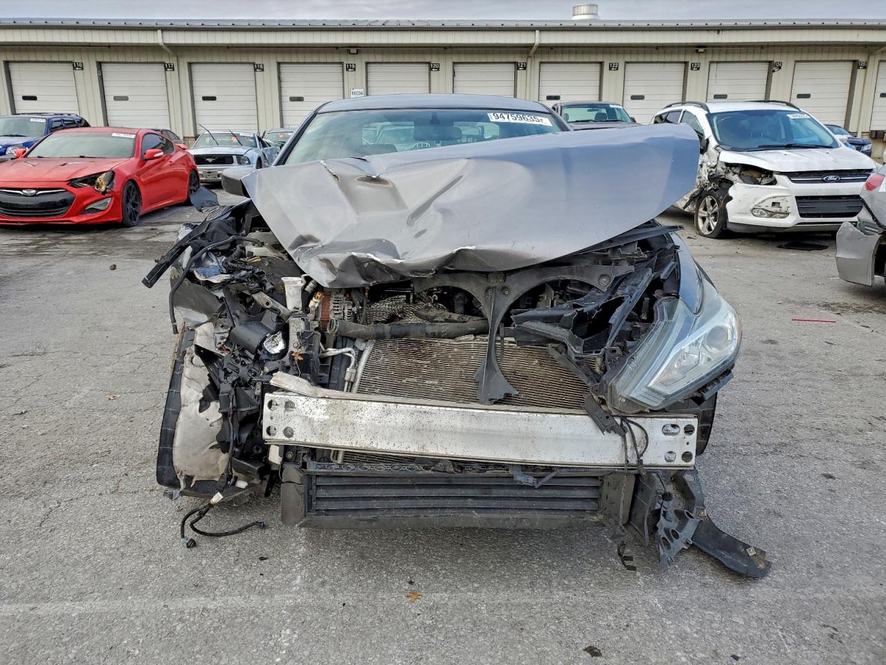 Nissan Altima 2.5 Image 2